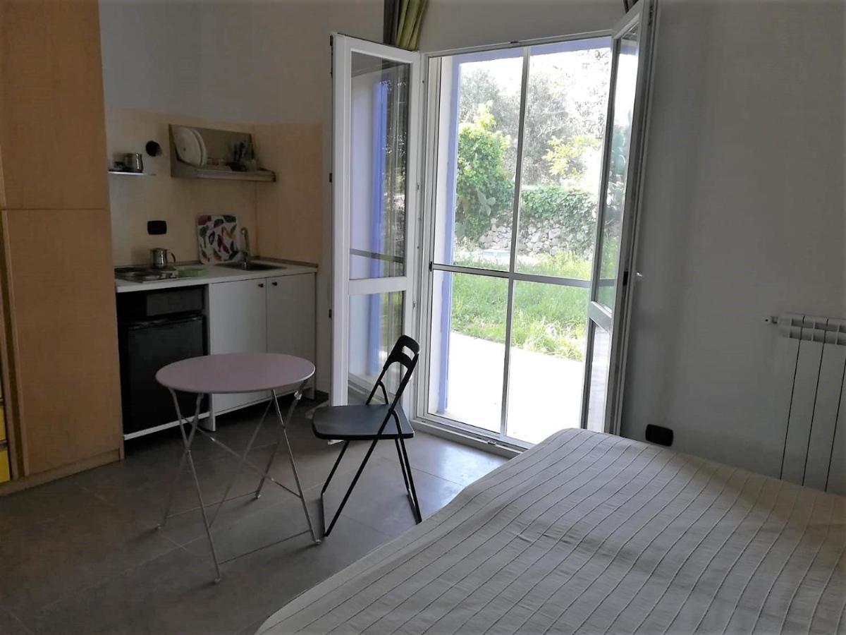 Casa Eduardo Bed & Breakfast Остуни Екстериор снимка